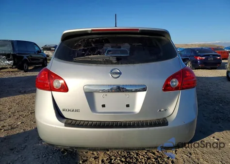 2013 Nissan Rogue S z USA, uszkodzony, nr VIN JN8AS5MV2DW138129